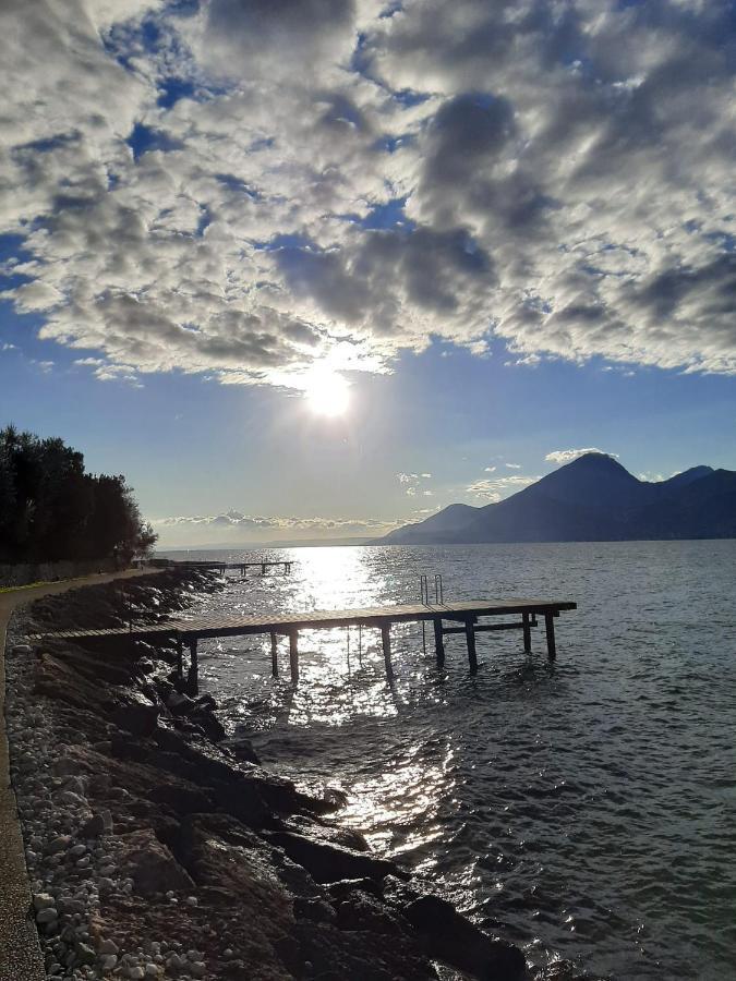 Villa Sul Lago Con Pontile Privato A Brenzone Sul Garda - Unique And Exclusive Extérieur photo