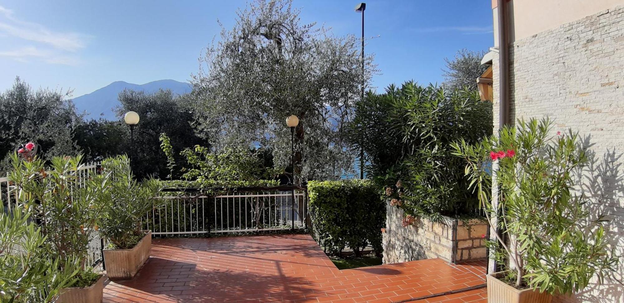 Villa Sul Lago Con Pontile Privato A Brenzone Sul Garda - Unique And Exclusive Extérieur photo