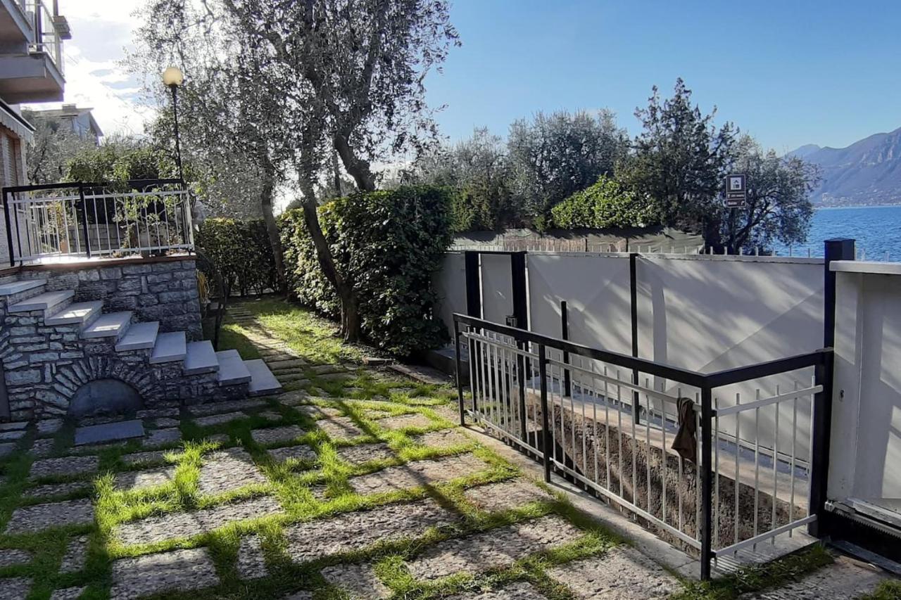 Villa Sul Lago Con Pontile Privato A Brenzone Sul Garda - Unique And Exclusive Extérieur photo