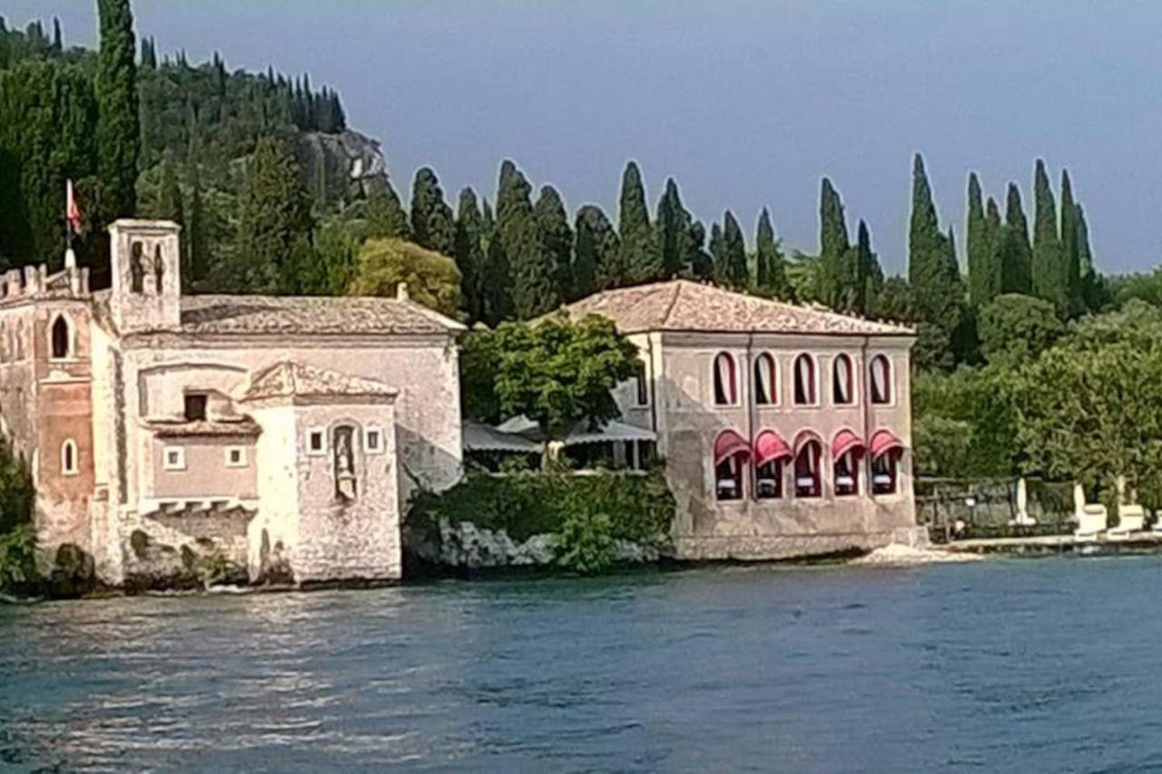 Villa Sul Lago Con Pontile Privato A Brenzone Sul Garda - Unique And Exclusive Extérieur photo