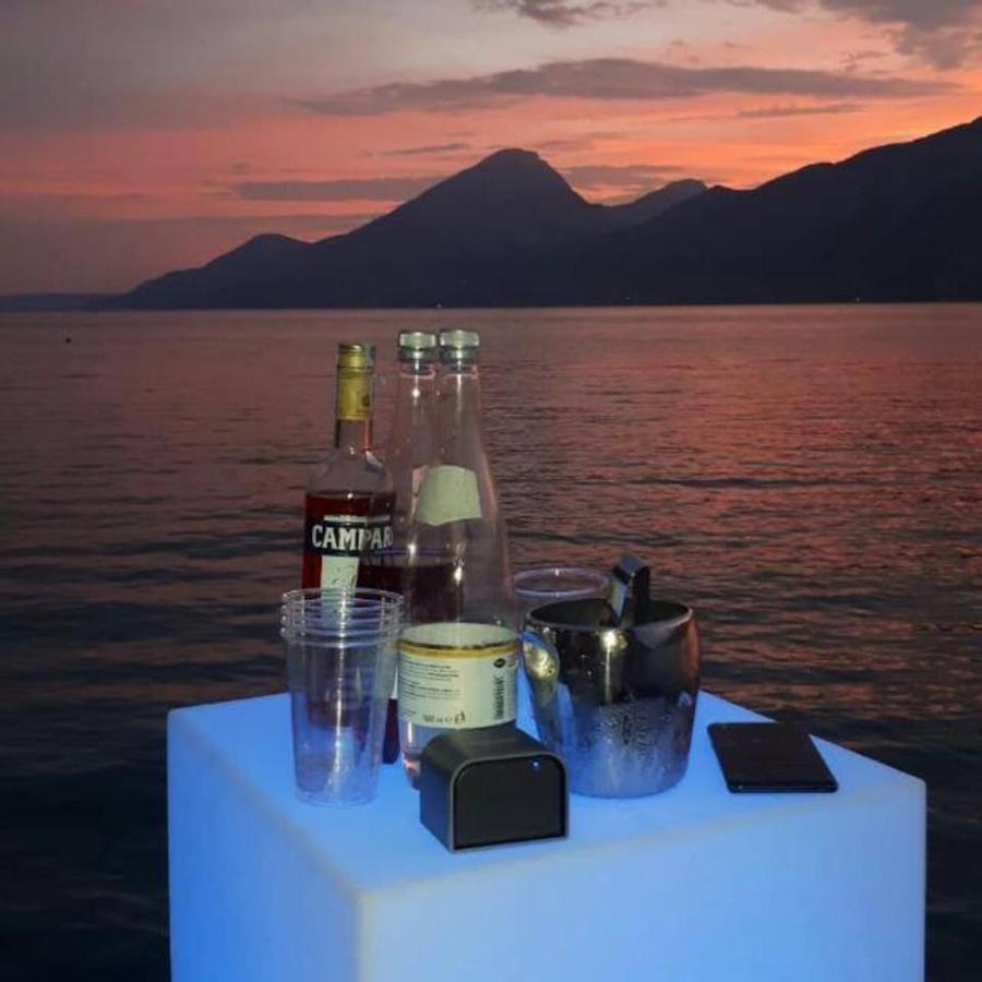 Villa Sul Lago Con Pontile Privato A Brenzone Sul Garda - Unique And Exclusive Extérieur photo