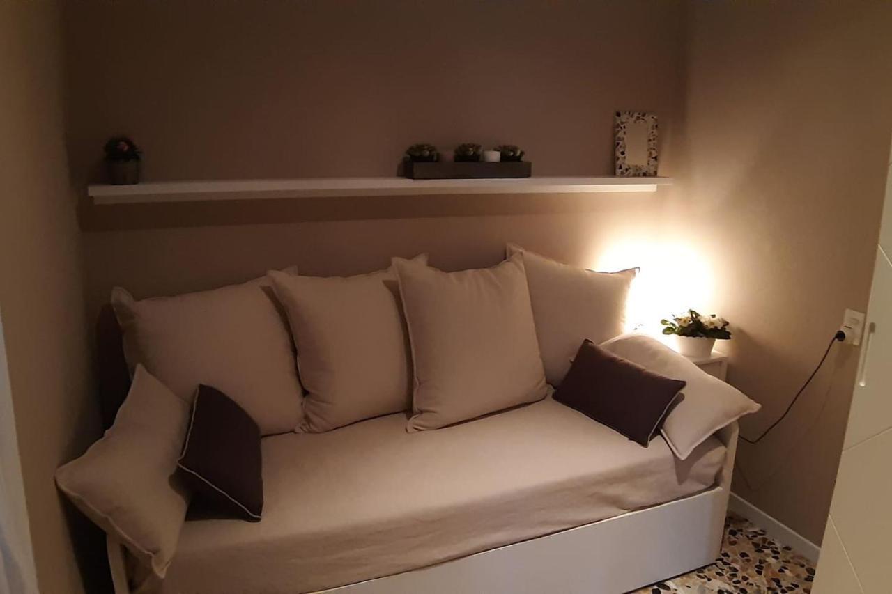 Villa Sul Lago Con Pontile Privato A Brenzone Sul Garda - Unique And Exclusive Extérieur photo